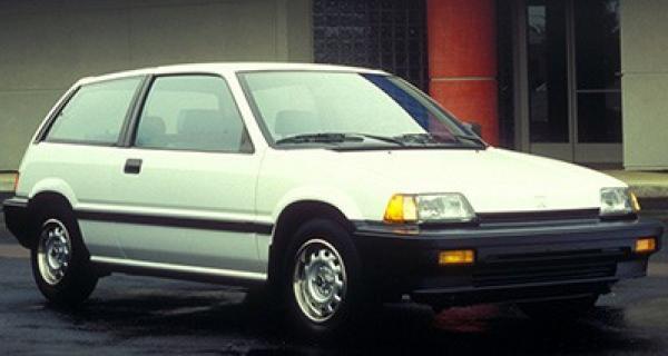 5-ajtós Sedan 1987-1991